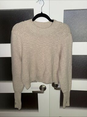 Joelle collection “Bambi” Women's Cream Chevron Crewneck Sweater